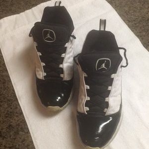 Jordan CMFT Viz Air 13 Size 13